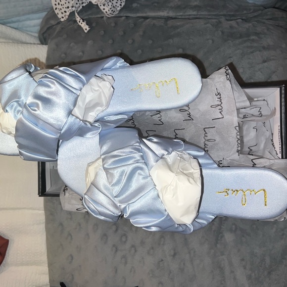 Blue Sandals - Picture 3 of 9